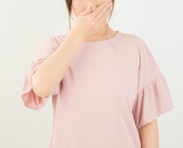 『もしかして私…？』誰も教えてくれない口臭の真実。なぜ年齢と共に「見えない負債」は増えるのか？